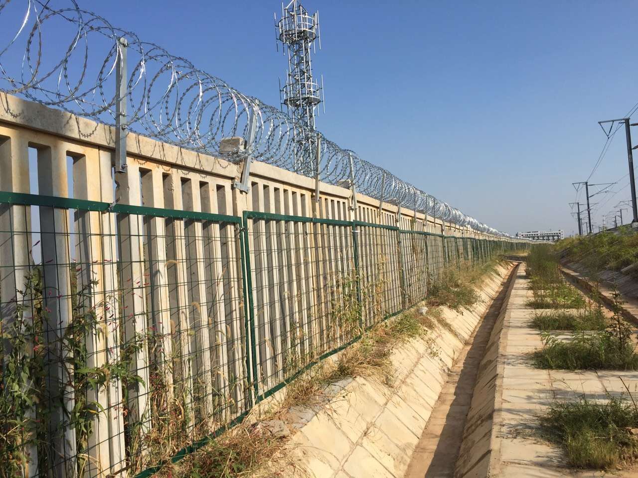 1535944737223377.jpg 1535944737223377.jpg